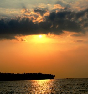 sunset pantai Umang